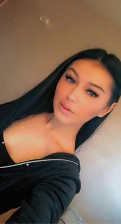OnlyFans cuenta andreeea_deea header 2