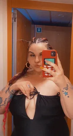 OnlyFans cuenta pinkkfreyaa header 2