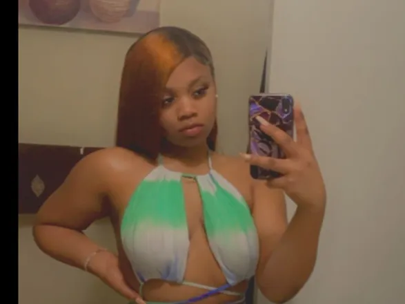 OnlyFans cuenta cupcakefreshnexx header 2