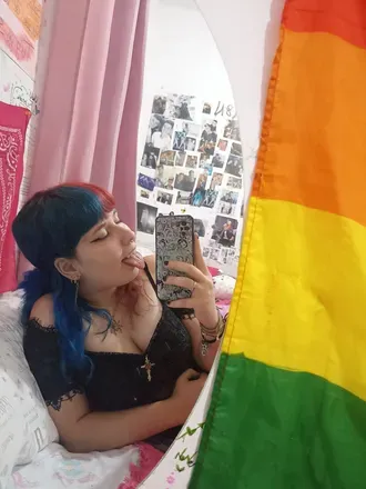 OnlyFans account  brokenindreams header 2