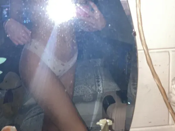 OnlyFans account  luvlouiselou avatar 1