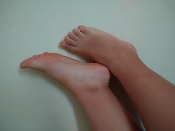 OnlyFans cuenta picsfeetalicia header 2