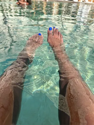 OnlyFans cuenta chocolatesolesandtoes header 2