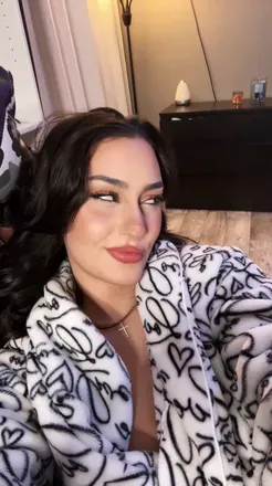 OnlyFans account  geebeebzz avatar 1