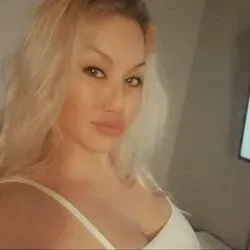 OnlyFans cuenta shezmiami avatar 1
