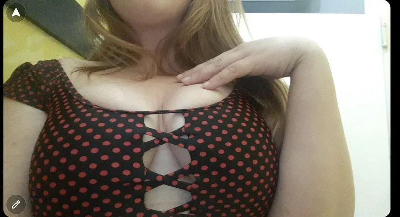 OnlyFans cuenta stephiee6969 header 2