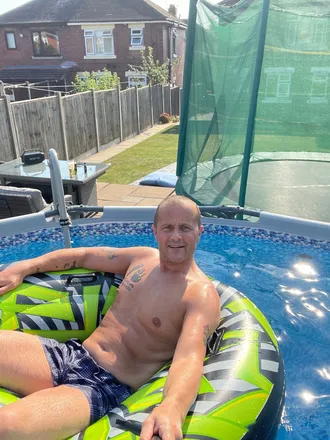 OnlyFans cuenta dadbod9999 header 2