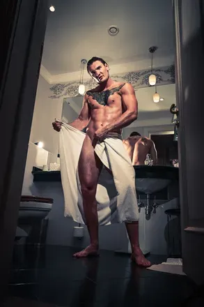 OnlyFans cuenta hugebossdom header 2