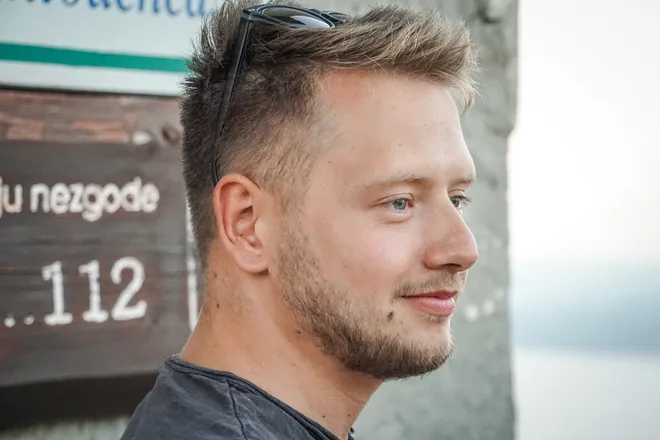 OnlyFans account  danielhk header 2