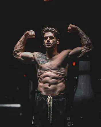 OnlyFans cuenta matthewscottfit header 2