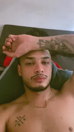 OnlyFans cuenta andres9908 avatar 1