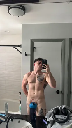 OnlyFans cuenta ker_c header 2
