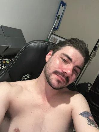 OnlyFans cuenta naughtywhiteman header 2