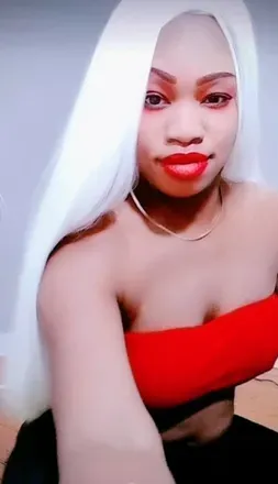 OnlyFans cuenta u121672169 avatar 1