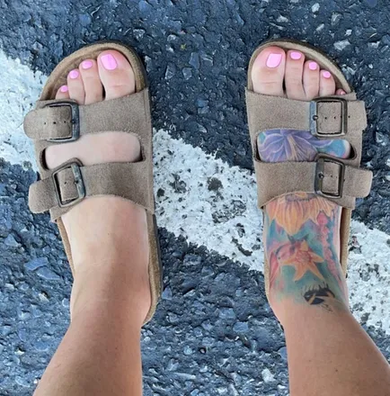 OnlyFans cuenta lolafeetyum123 header 2