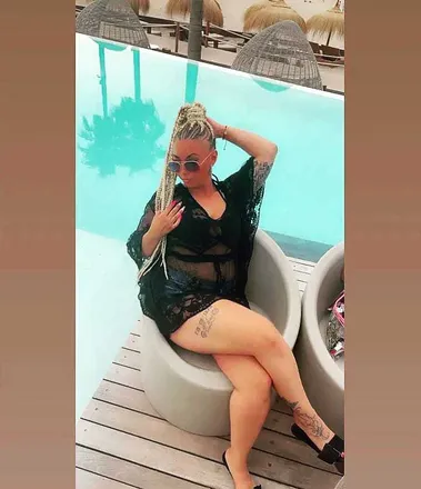 OnlyFans cuenta xuxeh_92 header 2