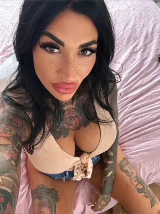 OnlyFans cuenta isislove_01 avatar 1