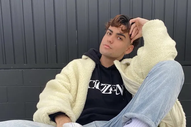 OnlyFans cuenta islandcityboifree header 2