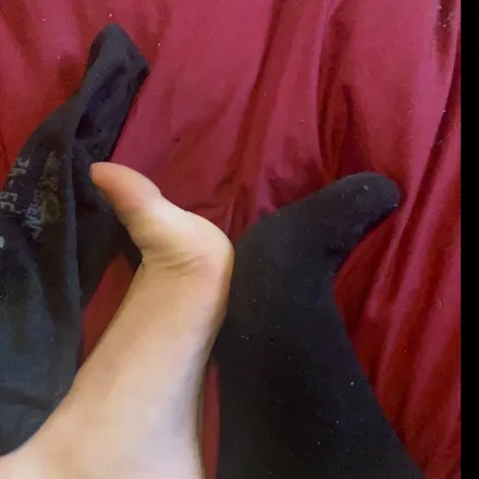 OnlyFans cuenta loesheriesfeet header 2