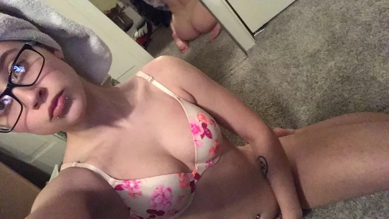 OnlyFans cuenta sophiesprem header 2