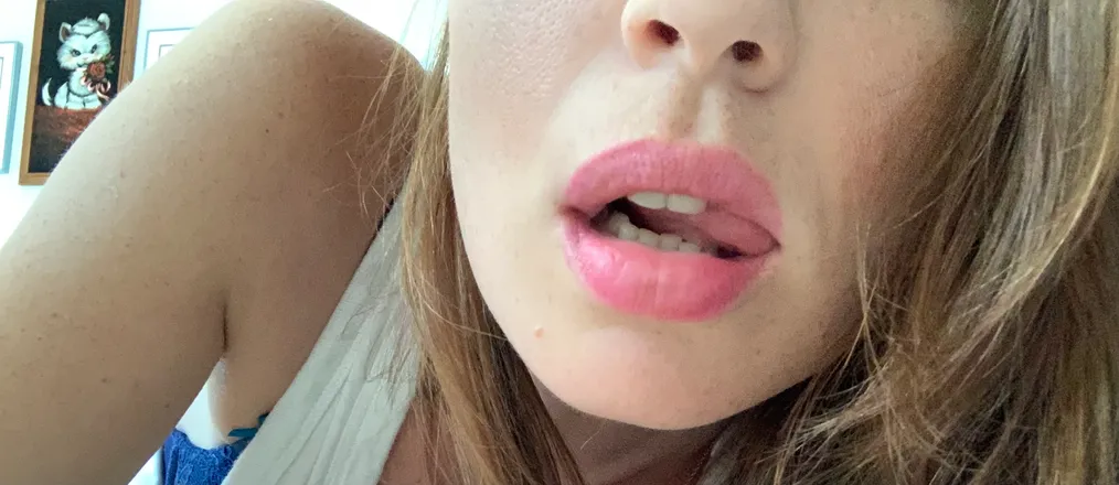 OnlyFans cuenta yourgirlfriendlizzy header 2