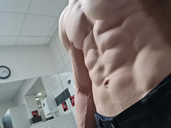 OnlyFans cuenta justsobo header 2