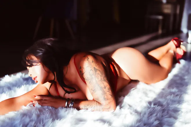 OnlyFans cuenta herafterdark header 2