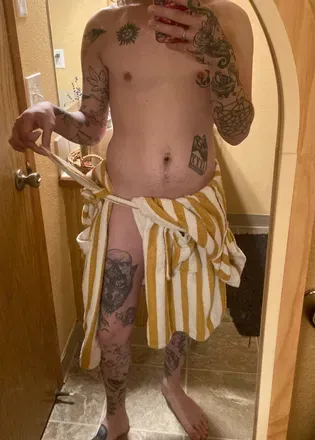 OnlyFans account  nobodyislistening avatar 1