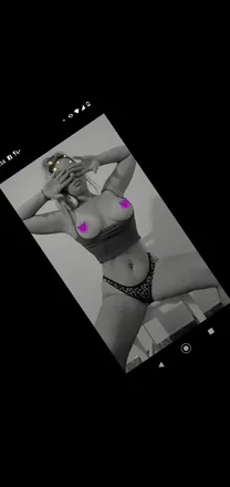 OnlyFans cuenta roxxyglow header 2