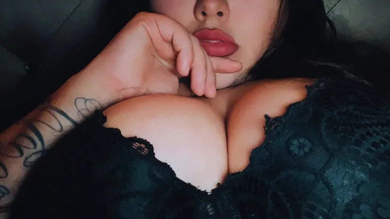 OnlyFans account  thichicmuah header 2