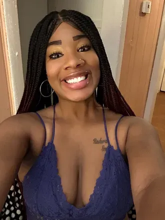 OnlyFans account  queenabsolutely avatar 1