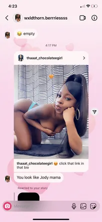 OnlyFans cuenta thaaat_chocolateegirl header 2