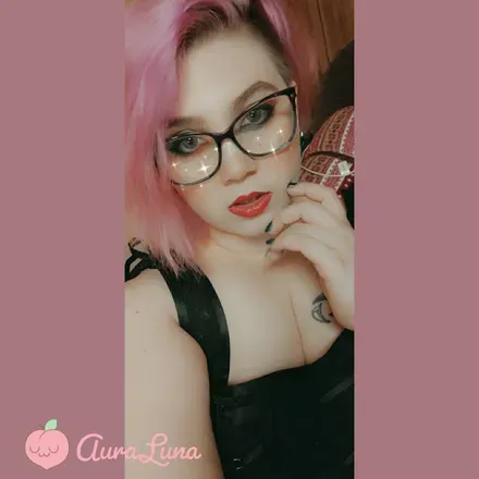 OnlyFans account  auralunaa avatar 1