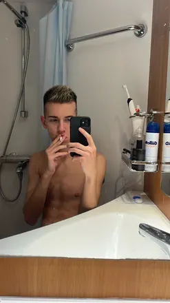OnlyFans account  safonovvvvvvv avatar 1