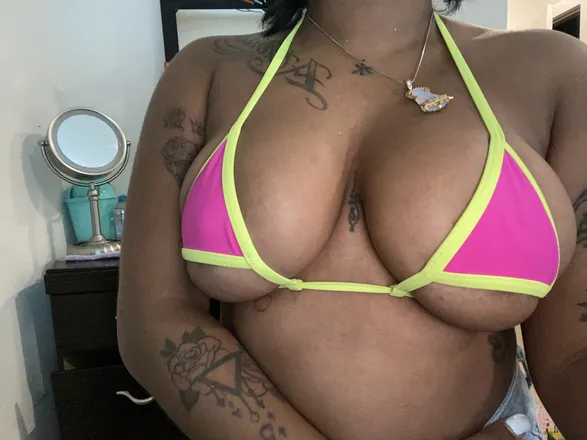 OnlyFans cuenta negra.bella header 2