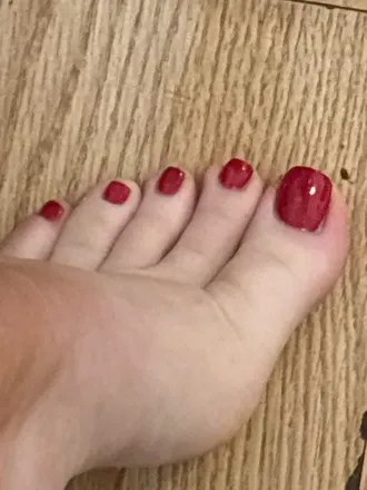 OnlyFans cuenta yourflirtyfeetx header 2