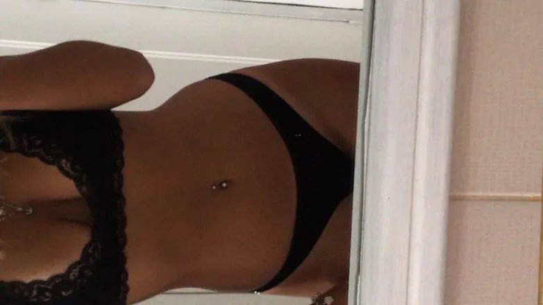 OnlyFans account  emilylovsu header 2