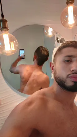 OnlyFans cuenta mateoguerrero header 2