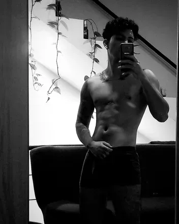 OnlyFans cuenta aalexrv avatar 1