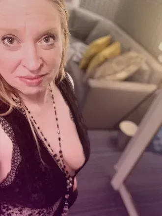 OnlyFans cuenta madamegoddessivy avatar 1
