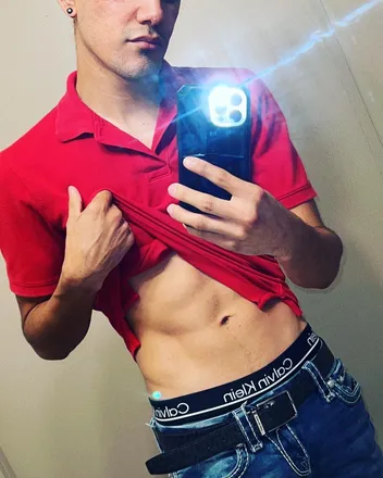 OnlyFans cuenta rickysfans header 2