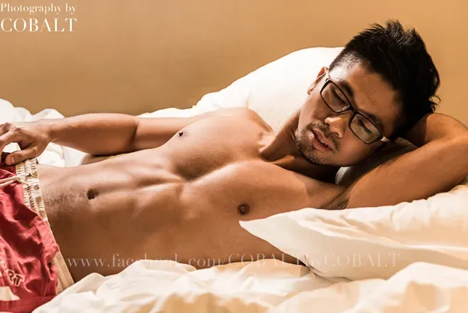OnlyFans cuenta dnakedpianist header 2