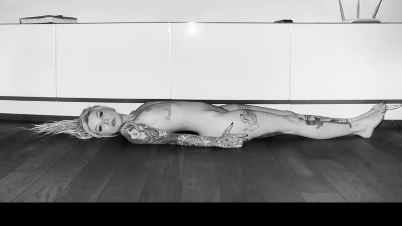 OnlyFans cuenta kara_kane header 2