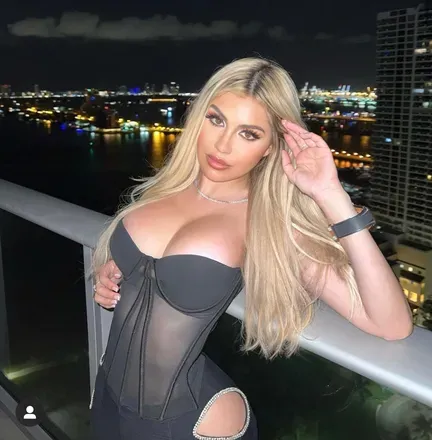 OnlyFans cuenta keepingupwithkylie avatar 1