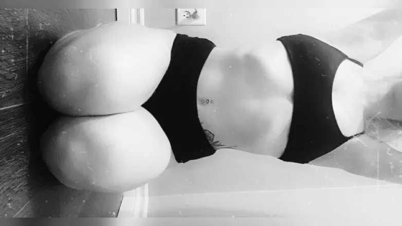 OnlyFans cuenta naughtytunez25 header 2