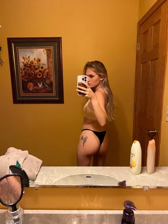 OnlyFans cuenta maddie1176 header 2