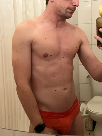 OnlyFans account  louxonly avatar 1
