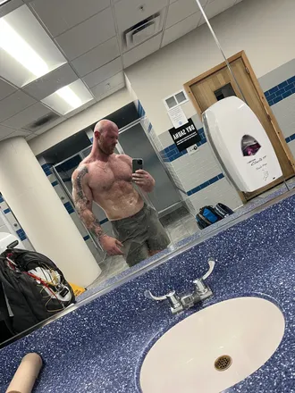 OnlyFans cuenta willmuscle header 2