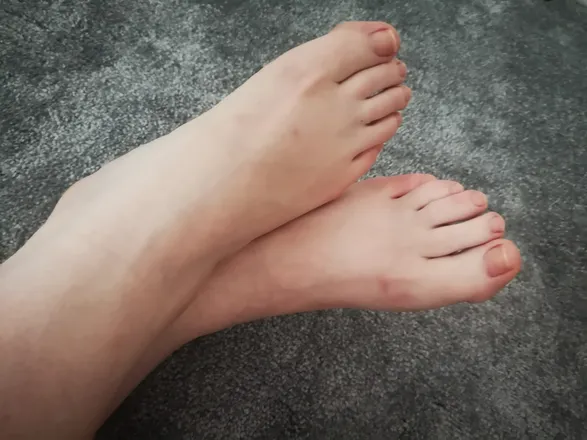 OnlyFans account  voxyfox header 2