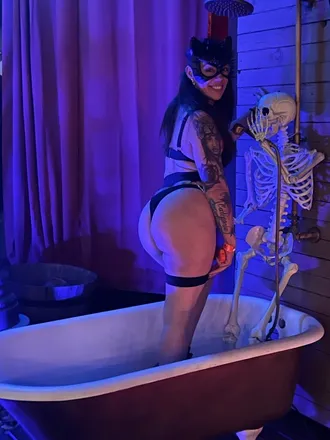OnlyFans cuenta bigbootysella header 2
